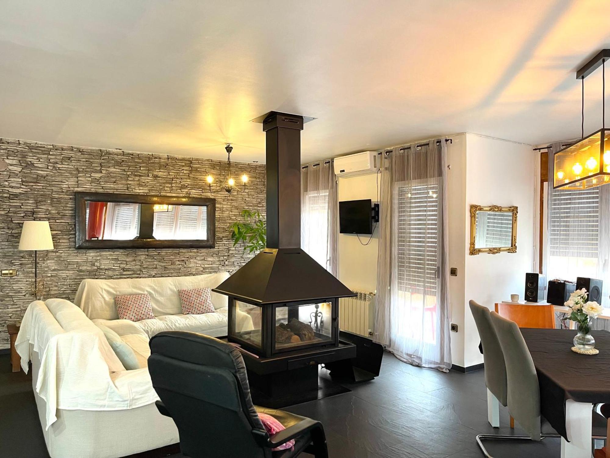 Alojamiento Turistico Casa Ela L'Aldea 外观 照片